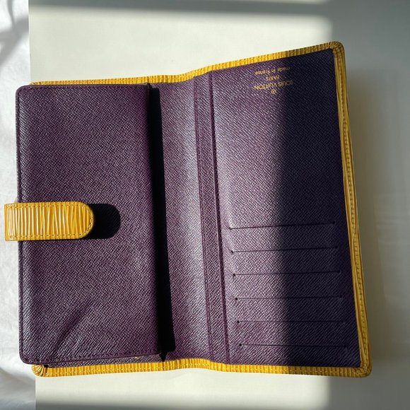 ** Vintage ** Louis Vuttion Epi French Purse Leather Wallet Yellow - Picture 15 of 16